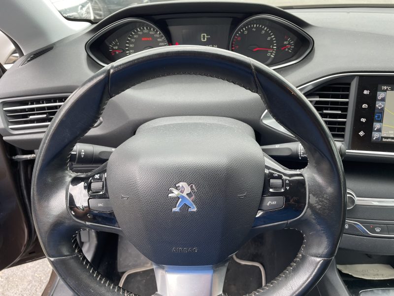 PEUGEOT 308 II 2013