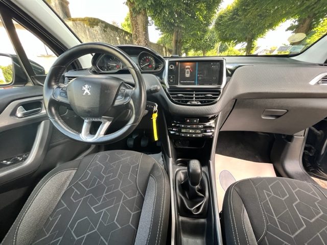 PEUGEOT 2008 I 2017 /carplay / 1ere main 