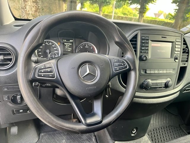 MERCEDES VITO Fourgon 2019 4x4 / 14000 ht /1ere main / 4matic