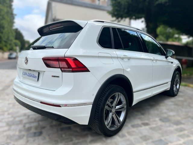 VOLKSWAGEN TIGUAN R-LINE 190 CV 4X4 CARPLAY TOIT OUVRANT PANORAMIQUE