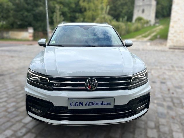 VOLKSWAGEN TIGUAN R-LINE 190 CV 4X4 CARPLAY TOIT OUVRANT PANORAMIQUE