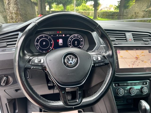 VOLKSWAGEN TIGUAN R-LINE 190 CV 4X4 CARPLAY TOIT OUVRANT PANORAMIQUE