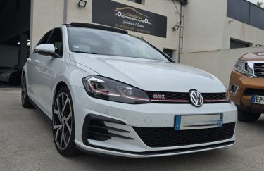 VOLKSWAGEN GOLF VII 2017