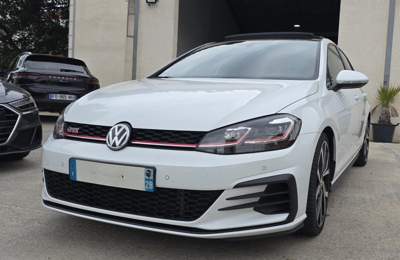 VOLKSWAGEN GOLF VII 2017