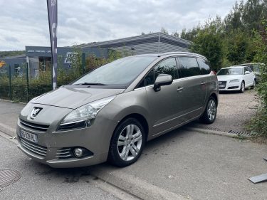 PEUGEOT 5008 2.0HDI 163CV