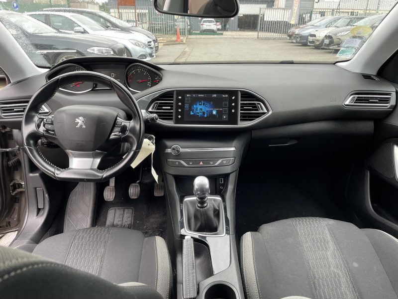 PEUGEOT 308 SW II 2015