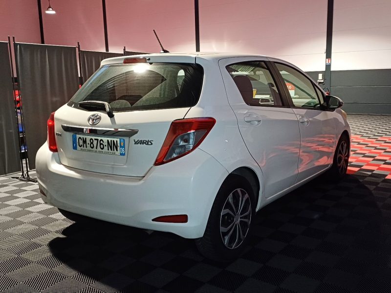 TOYOTA YARIS 2012