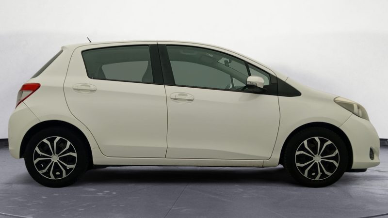 TOYOTA YARIS 2012