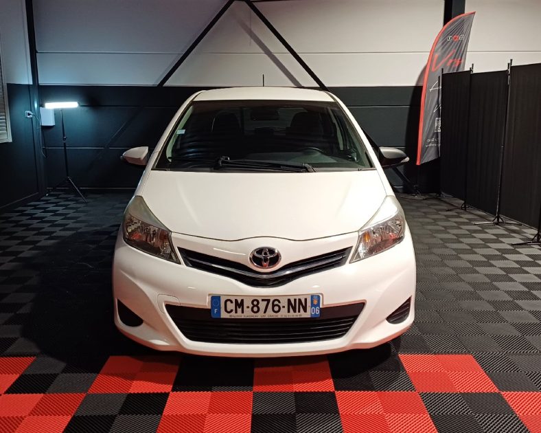 TOYOTA YARIS 2012