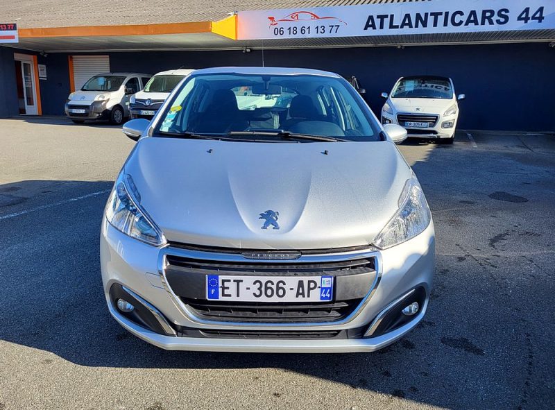 PEUGEOT 208 2017