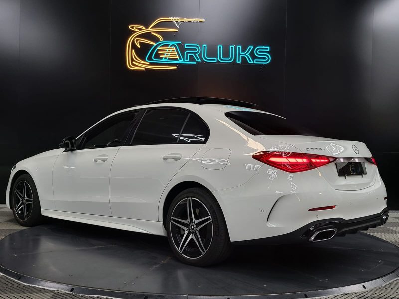 MERCEDES-BENZ CLASSE C 300e Hybrid EQ Power 313cv AMG Line Boîte Auto 9G-Tronic