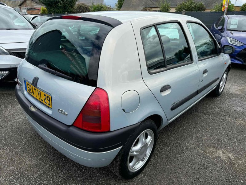 RENAULT CLIO II1.4 16V 98cv 