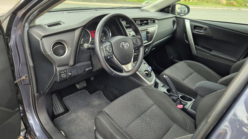 TOYOTA AURIS 2014