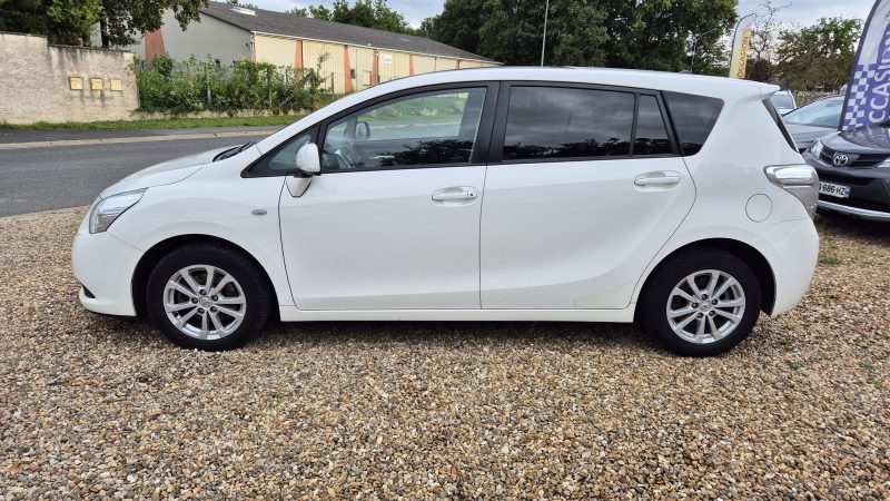 TOYOTA VERSO 2012