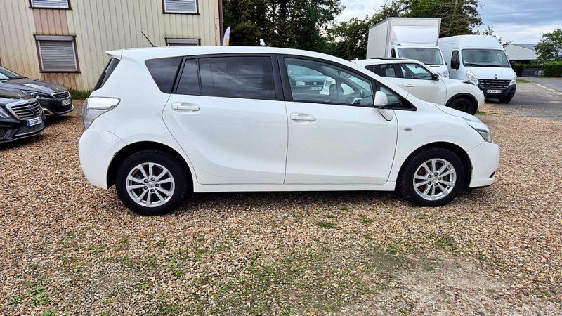 TOYOTA VERSO 2012