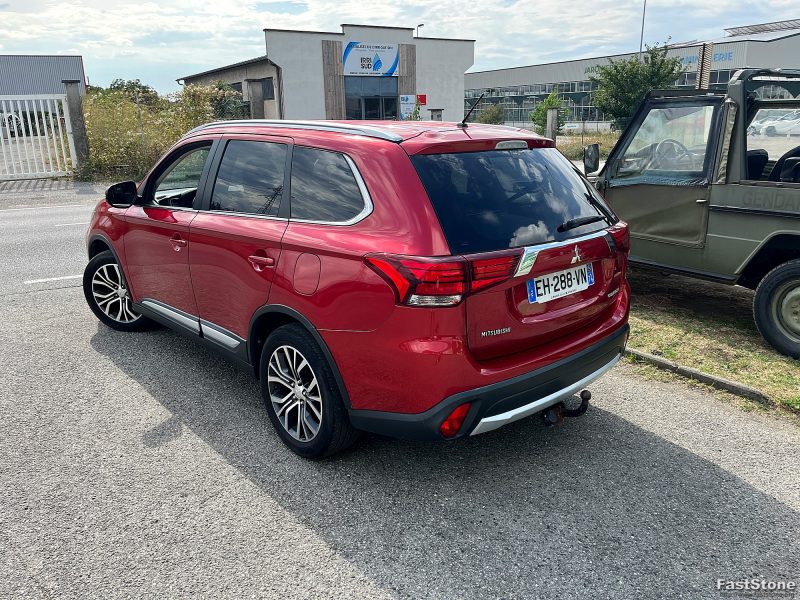 MITSUBISHI OUTLANDER III 2016