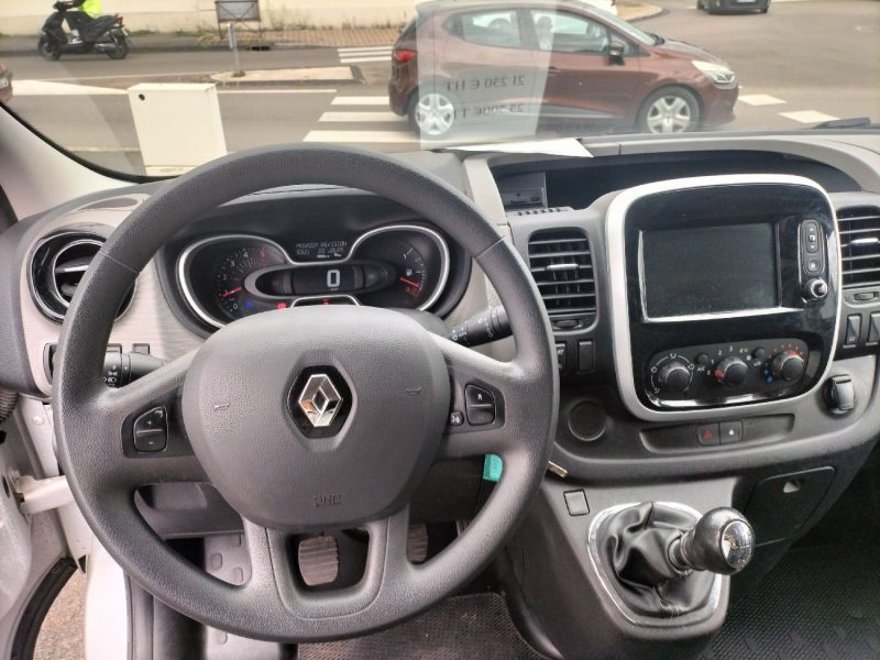 RENAULT TRAFIC III Fourgon 2019