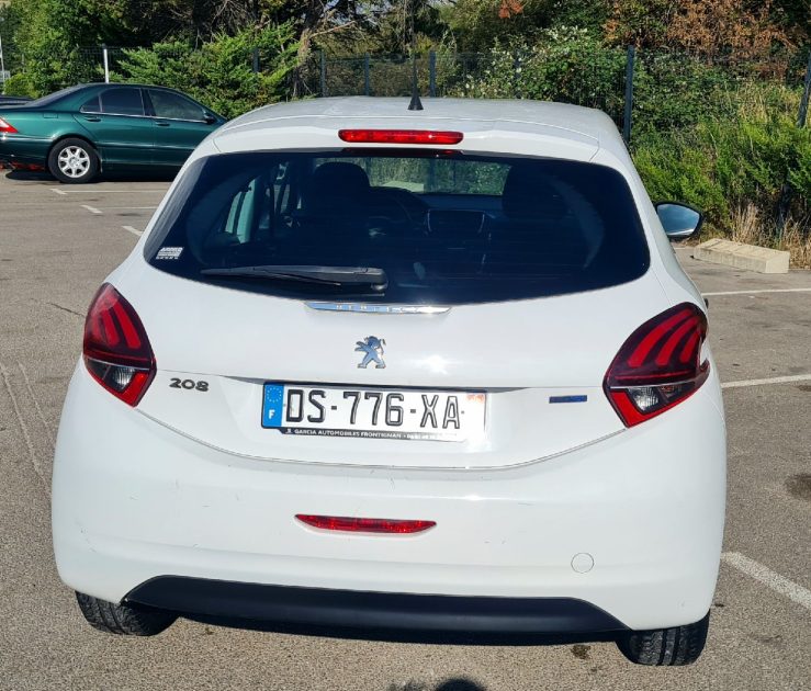 PEUGEOT 208 I 2015