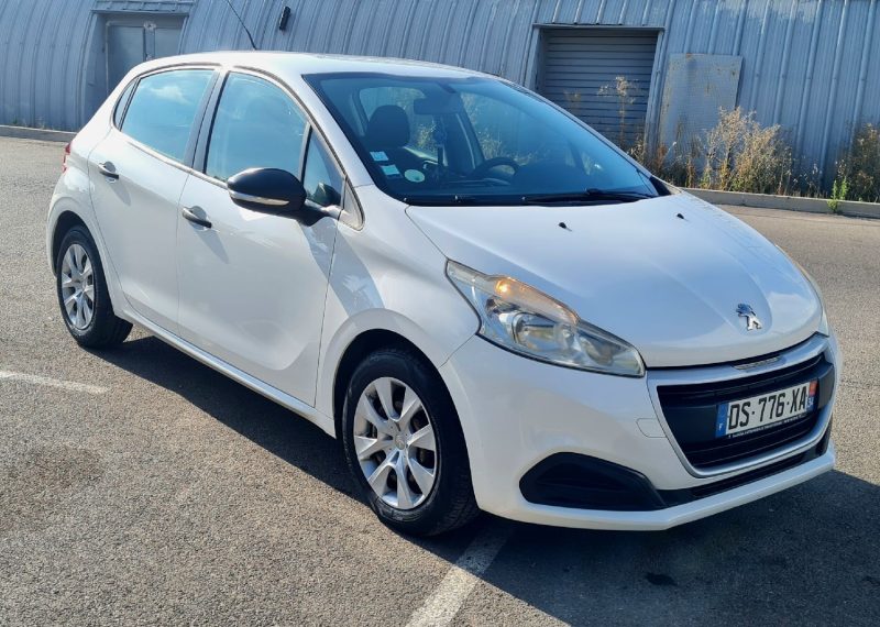 PEUGEOT 208 I 2015