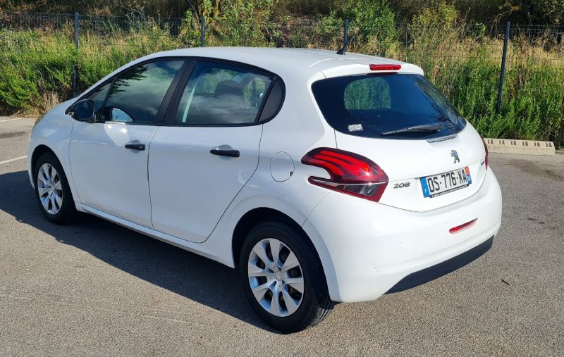 PEUGEOT 208 I 2015