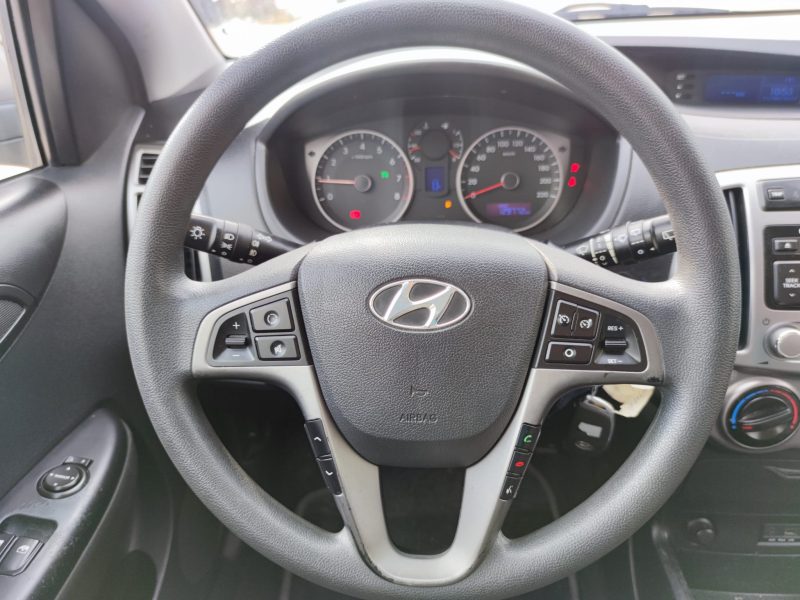 HYUNDAI i20 I 2013