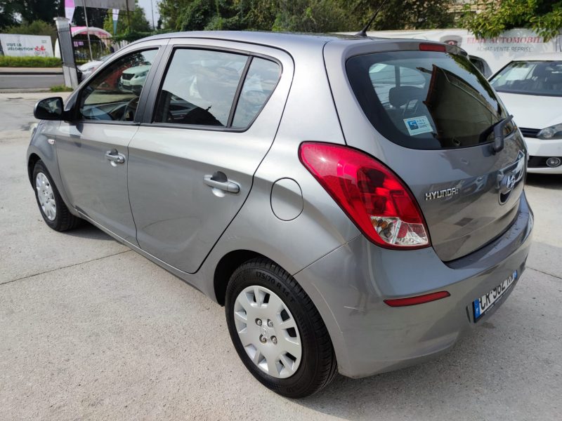 HYUNDAI i20 I 2013