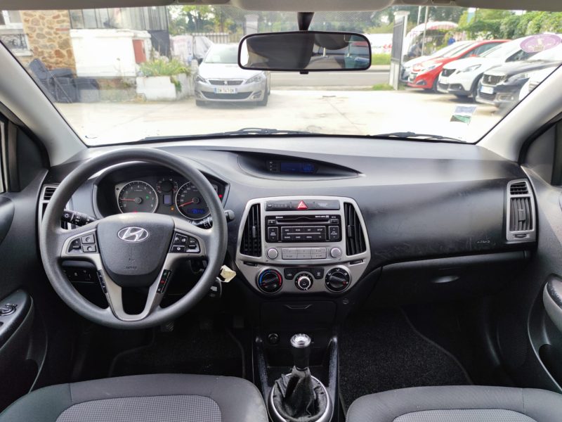 HYUNDAI i20 I 2013