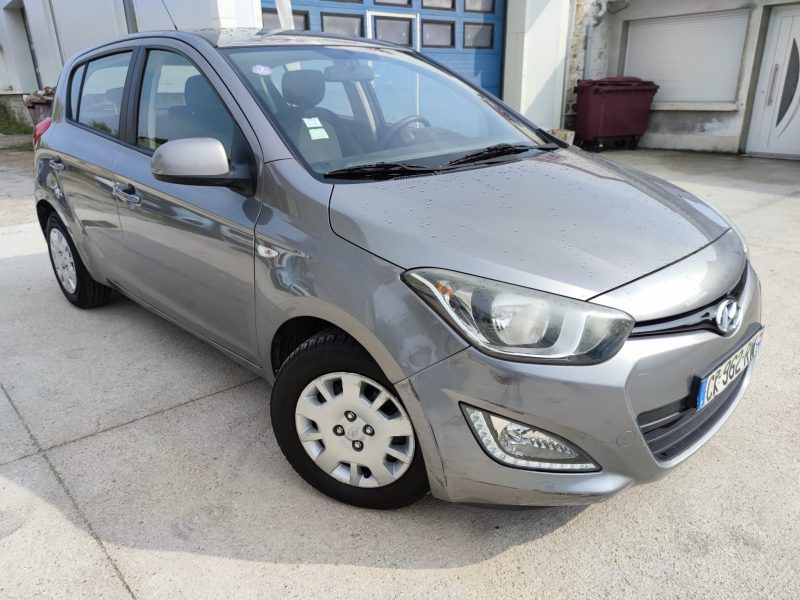 HYUNDAI i20 I 2013