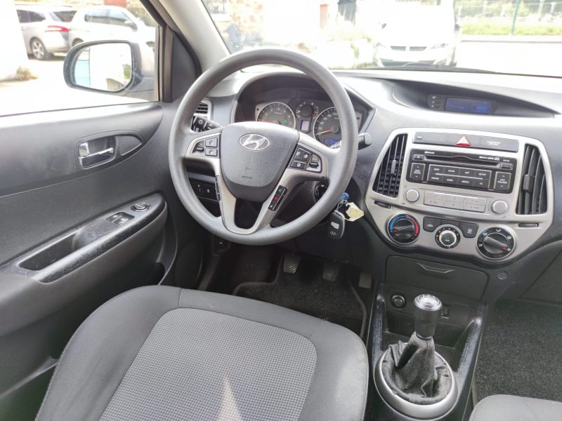 HYUNDAI i20 I 2013