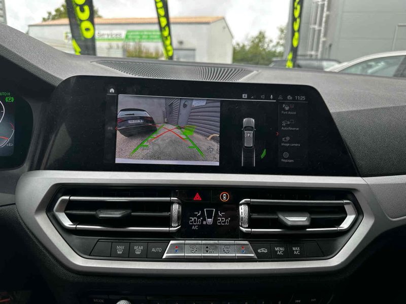 B.M.W. 320d Touring - Caméra de Recul / CarPlay Sans Fil / Garantie 12 Mois