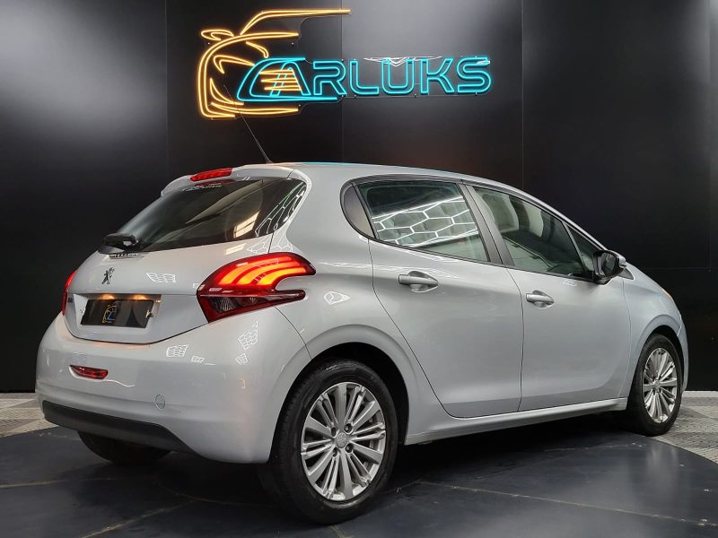 PEUGEOT 208 1.6 BlueHDi 100cv Style BVM5