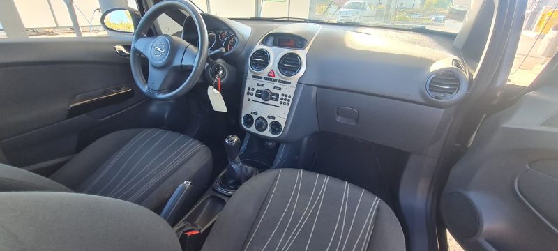 OPEL CORSA D 2008