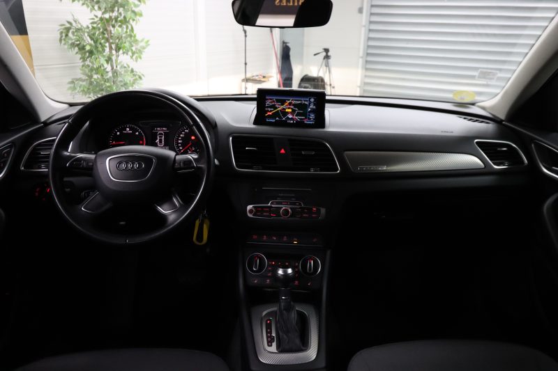 AUDI Q3 2016