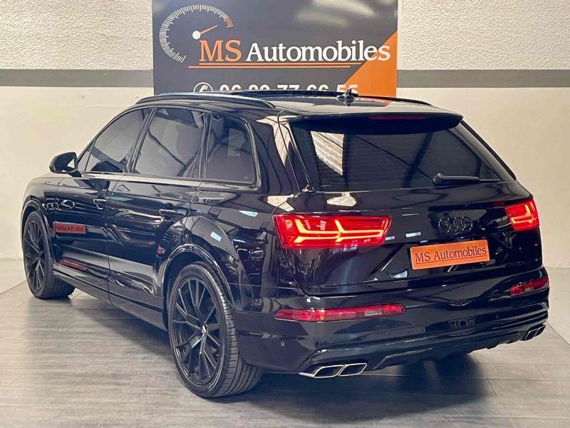 AUDI Q7 2015