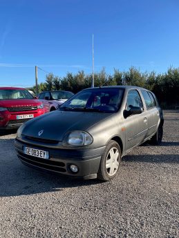 RENAULT CLIO 1.6 90CH