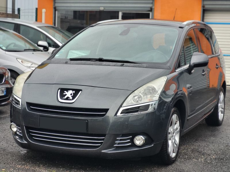 PEUGEOT 5008 2010