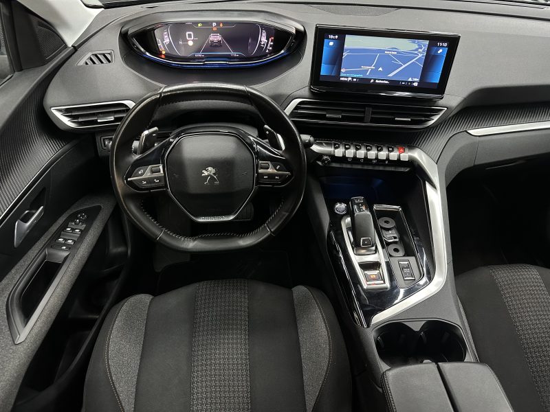 PEUGEOT 3008 SUV 2020