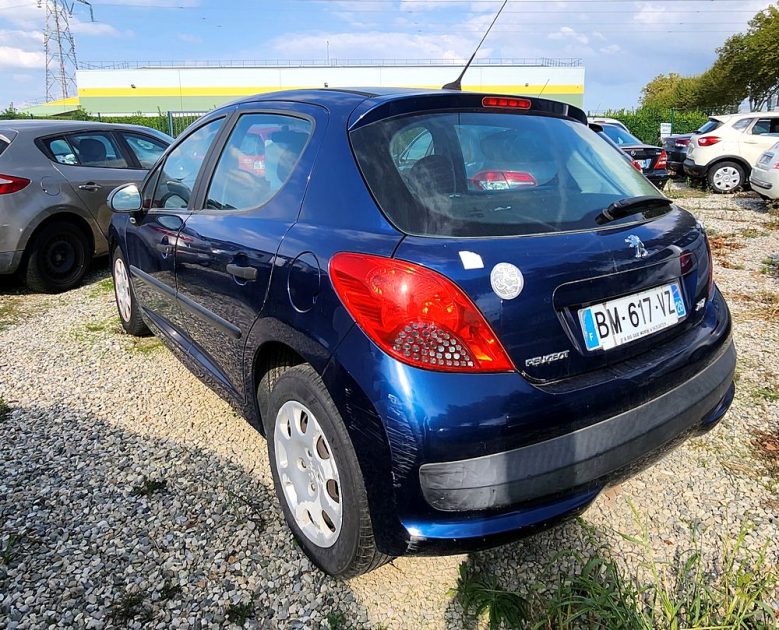 PEUGEOT 207 2009