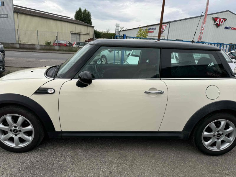 MINI COOPER 1.6D 110CH