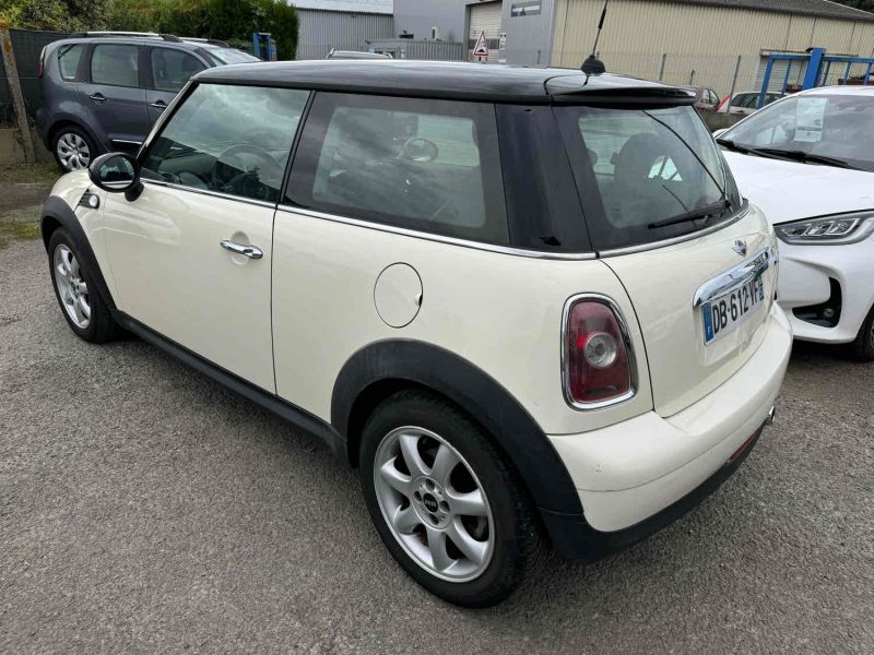 MINI COOPER 1.6D 110CH