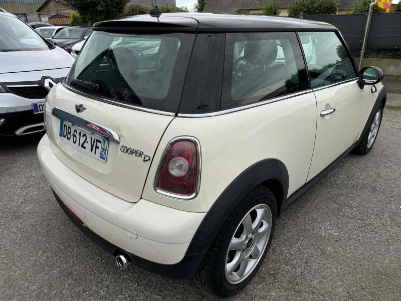 MINI COOPER 1.6D 110CH