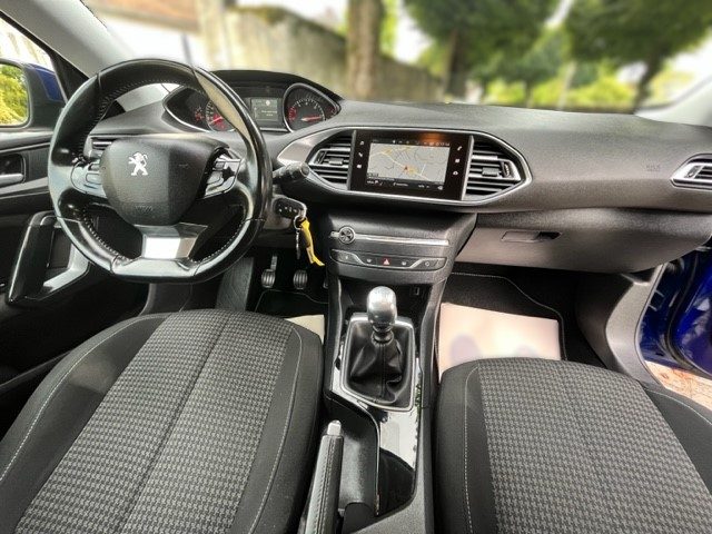 PEUGEOT 308 2018