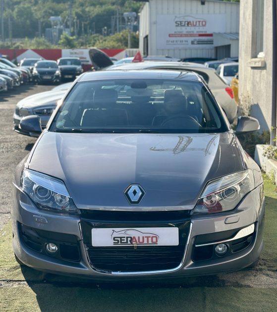 RENAULT LAGUNA III 2011