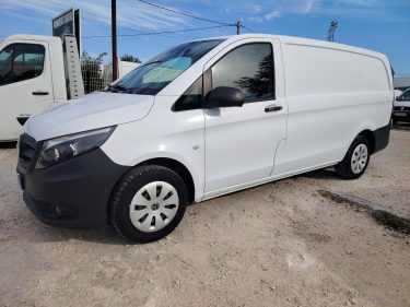 MERCEDES VITO Fourgon 2019