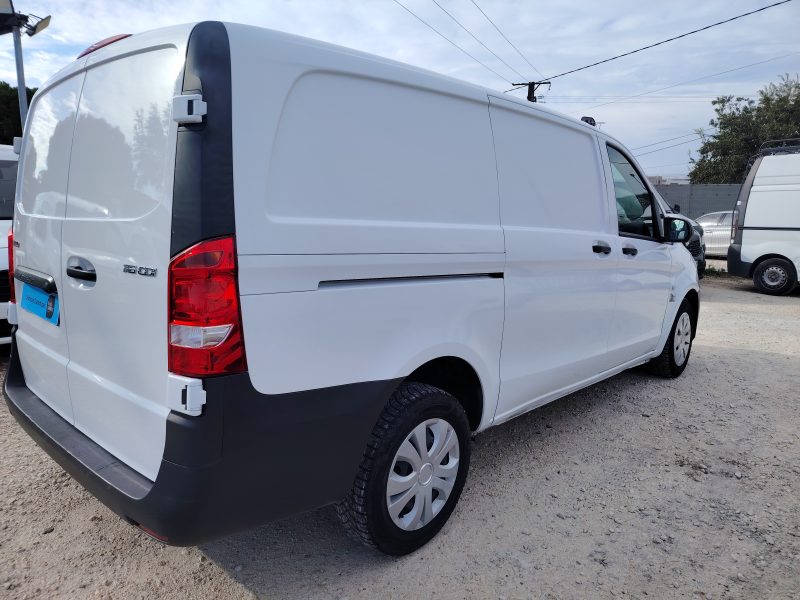 MERCEDES VITO Fourgon 2019