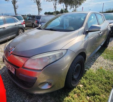 RENAULT MEGANE III Berline bicorps trois ou cinq portes (BZ0/1_, B3_ 2009