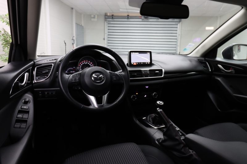 MAZDA 3 2014