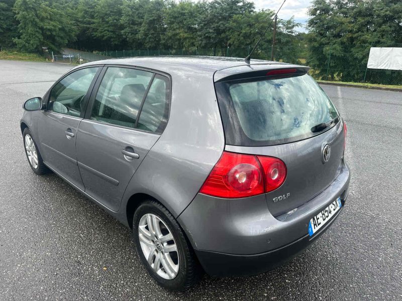 VOLKSWAGEN GOLF V 2008