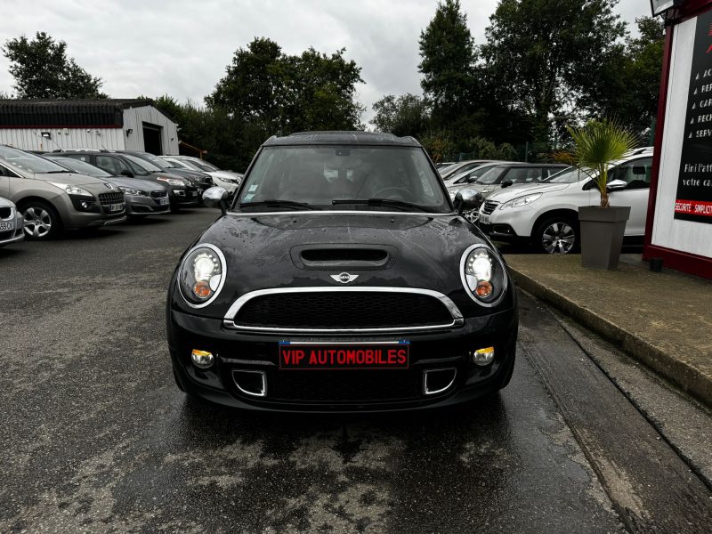 MINI MINI CLUBMAN 2012