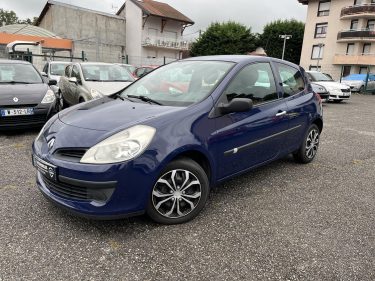 RENAULT CLIO III 1.2i 75CV